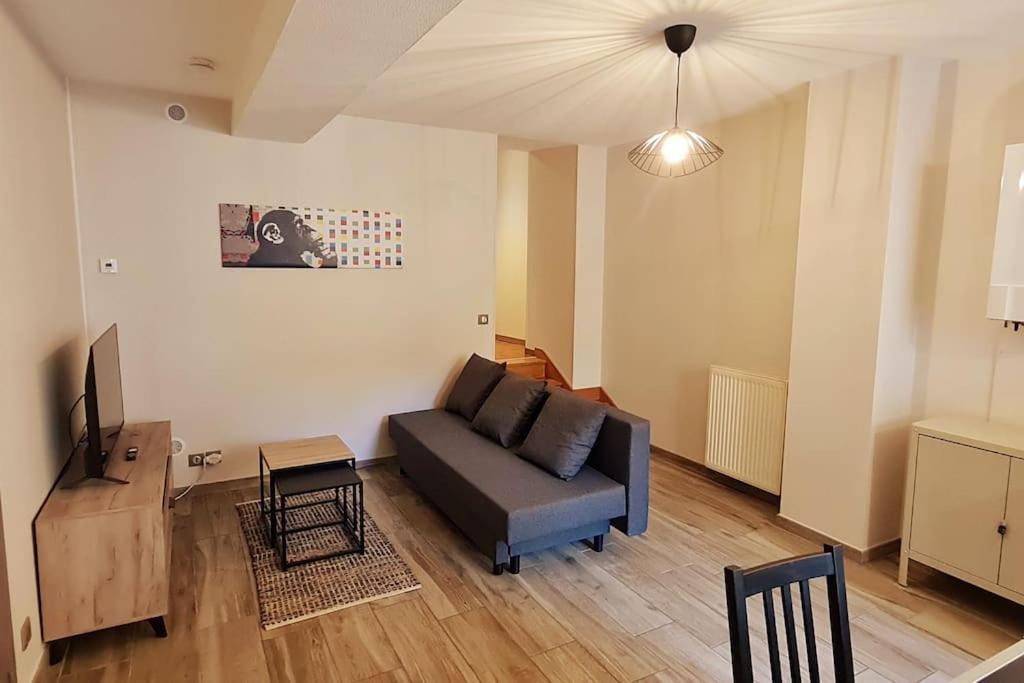 Ferienwohnung Le 56 Faubourg - Proche Centre - Parking Gratuit Beaune  Exterior foto